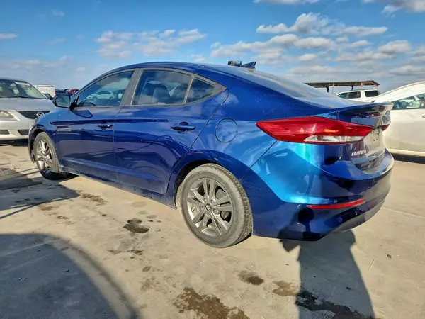 5NPD84LF0HH186784 2017 HYUNDAI ELANTRA - Image 2