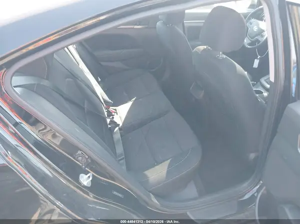 5NPD84LF0HH191239 2017 HYUNDAI ELANTRA - Image 8