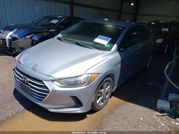 5NPD84LF0HH193153 2017 HYUNDAI ELANTRA - Image 2