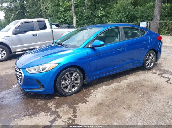 5NPD84LF0HH194545 2017 HYUNDAI ELANTRA - Image 2