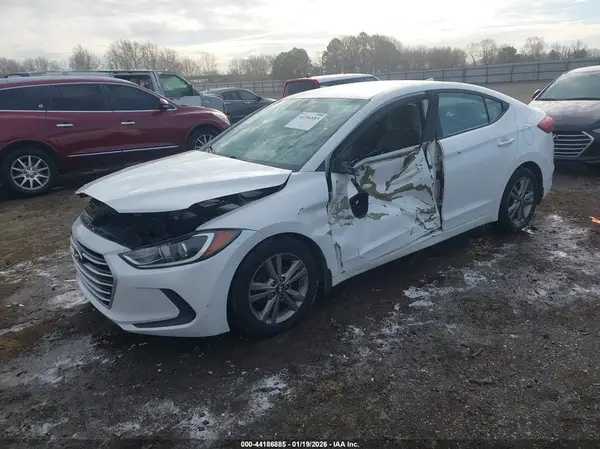 5NPD84LF0HH201767 2017 HYUNDAI ELANTRA - Image 2
