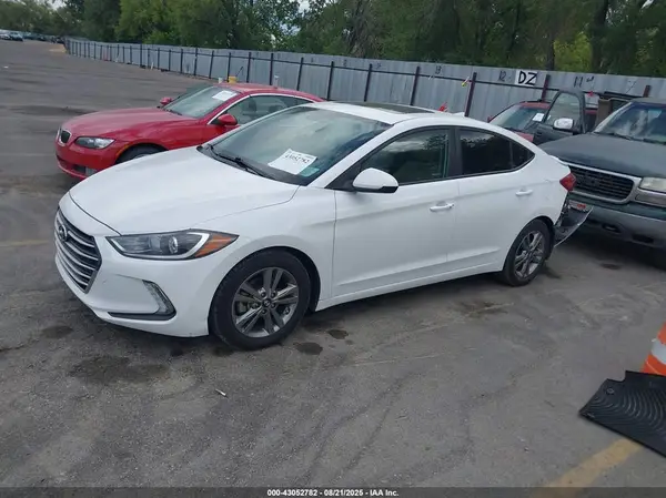 5NPD84LF0HH206130 2017 HYUNDAI ELANTRA - Image 2
