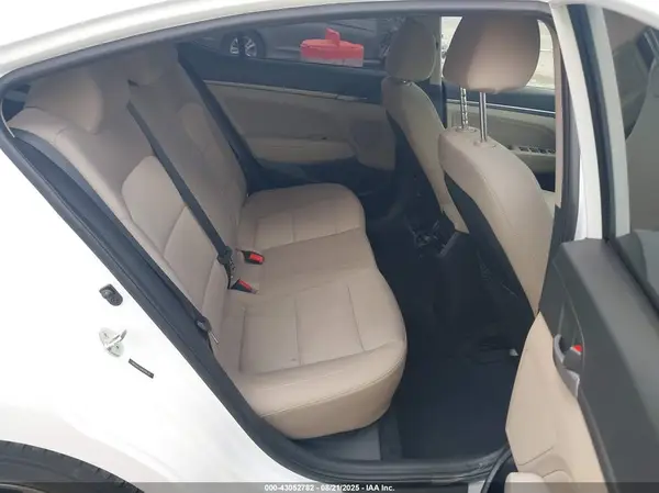 5NPD84LF0HH206130 2017 HYUNDAI ELANTRA - Image 8