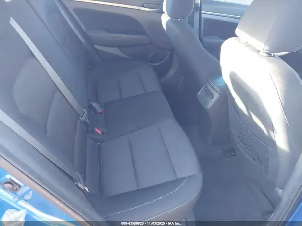5NPD84LF0HH209593 2017 HYUNDAI ELANTRA - Image 8