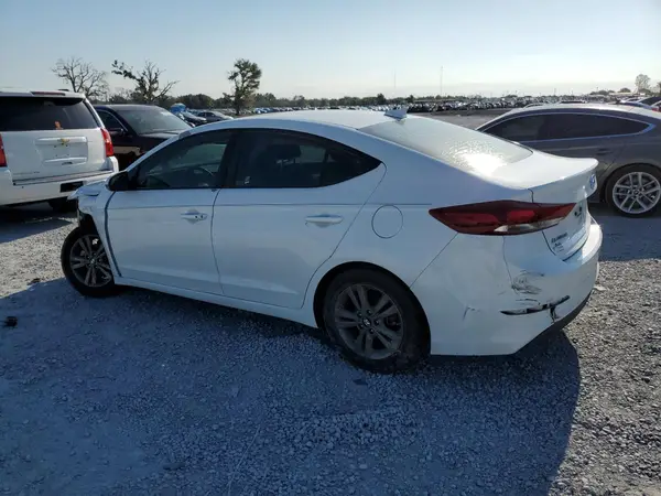 5NPD84LF0JH213262 2018 HYUNDAI ELANTRA - Image 2