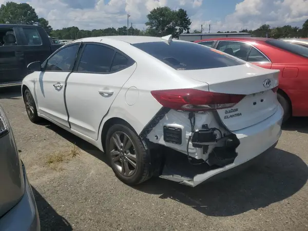 5NPD84LF0JH214105 2018 HYUNDAI ELANTRA - Image 2