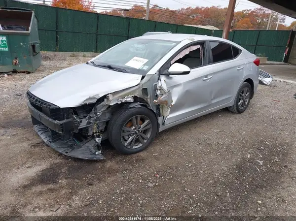 5NPD84LF0JH214802 2018 HYUNDAI ELANTRA - Image 2