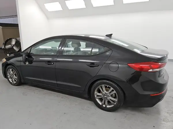 5NPD84LF0JH215304 2018 HYUNDAI ELANTRA - Image 2