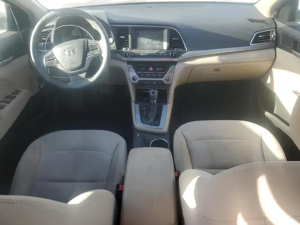 5NPD84LF0JH215352 2018 HYUNDAI ELANTRA - Image 8