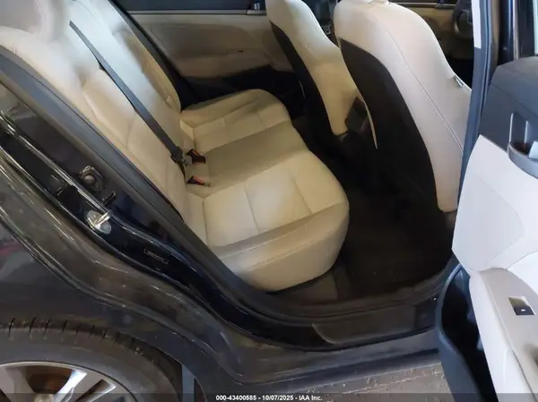 5NPD84LF0JH215514 2018 HYUNDAI ELANTRA - Image 8