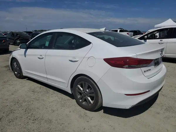 5NPD84LF0JH217358 2018 HYUNDAI ELANTRA - Image 2