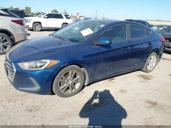 5NPD84LF0JH218333 2018 HYUNDAI ELANTRA - Image 2