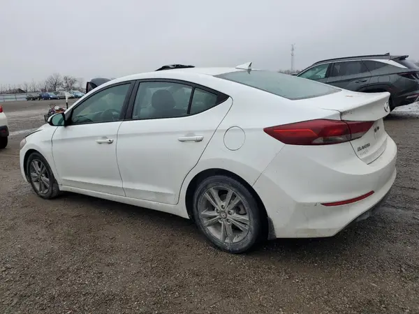 5NPD84LF0JH218803 2018 HYUNDAI ELANTRA - Image 2