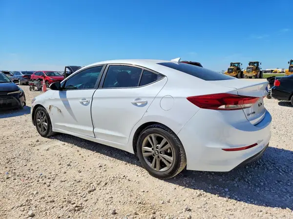 5NPD84LF0JH219434 2018 HYUNDAI ELANTRA - Image 2