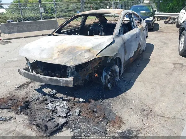 5NPD84LF0JH220339 2018 HYUNDAI ELANTRA - Image 2