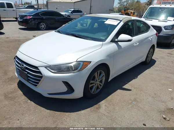 5NPD84LF0JH220521 2018 HYUNDAI ELANTRA - Image 2