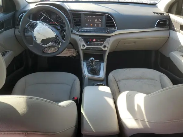5NPD84LF0JH220826 2018 HYUNDAI ELANTRA - Image 8