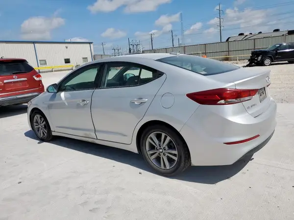 5NPD84LF0JH222754 2018 HYUNDAI ELANTRA - Image 2