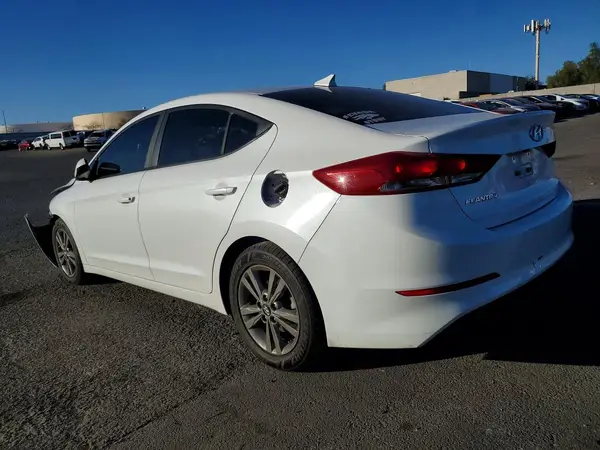 5NPD84LF0JH224214 2018 HYUNDAI ELANTRA - Image 2