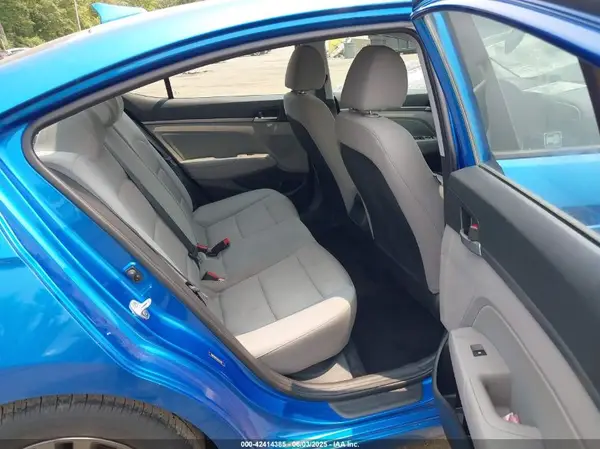 5NPD84LF0JH225461 2018 HYUNDAI ELANTRA - Image 8