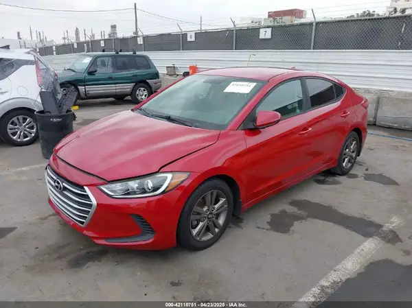 5NPD84LF0JH225704 2018 HYUNDAI ELANTRA - Image 2