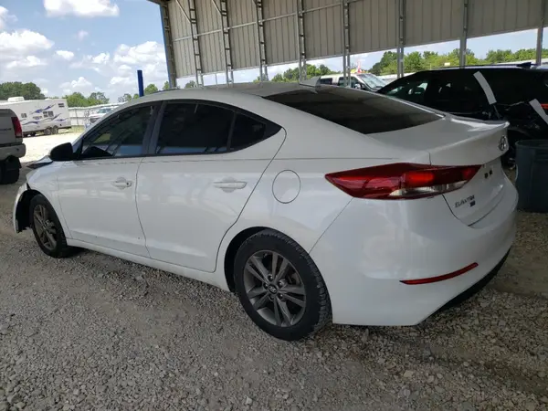 5NPD84LF0JH228005 2018 HYUNDAI ELANTRA - Image 2