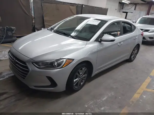 5NPD84LF0JH228036 2018 HYUNDAI ELANTRA - Image 2