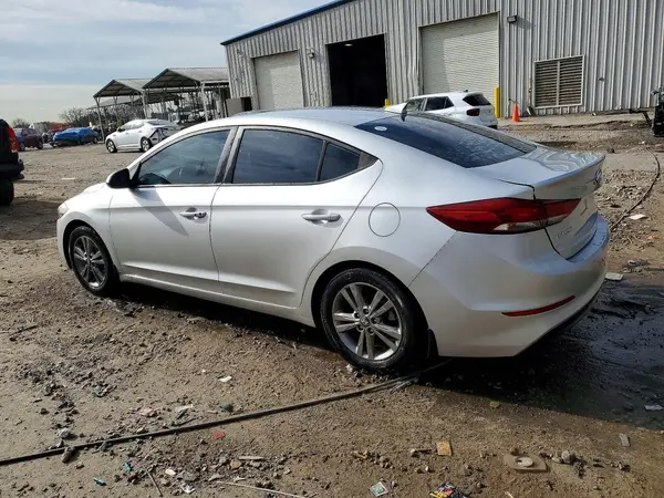 5NPD84LF0JH228859 2018 HYUNDAI ELANTRA - Image 2