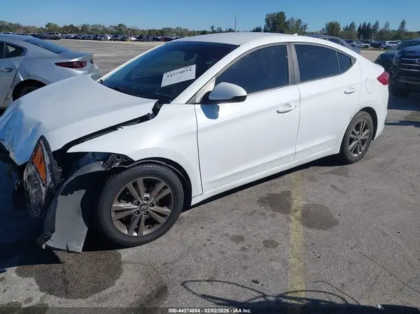 5NPD84LF0JH229185 2018 HYUNDAI ELANTRA - Image 2