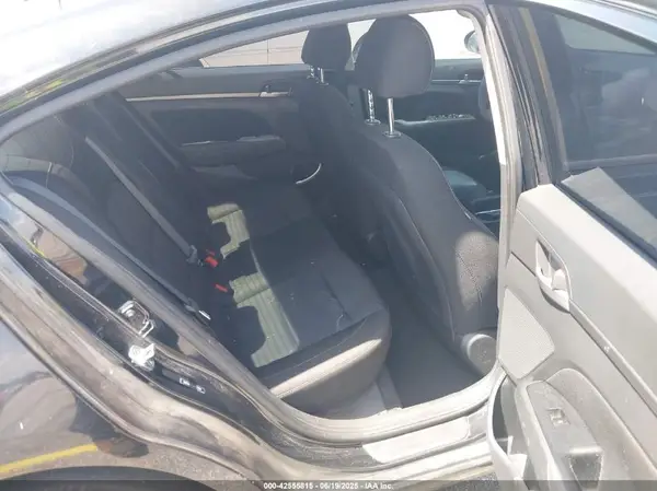 5NPD84LF0JH230420 2018 HYUNDAI ELANTRA - Image 8