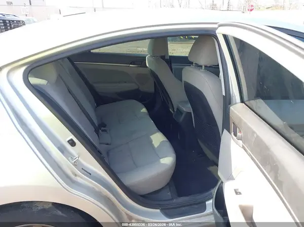 5NPD84LF0JH230952 2018 HYUNDAI ELANTRA - Image 8