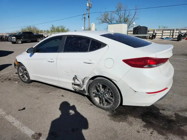 5NPD84LF0JH234046 2018 HYUNDAI ELANTRA - Image 2