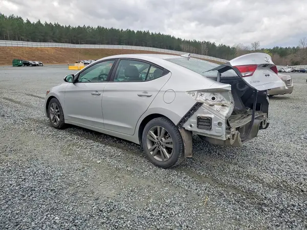 5NPD84LF0JH235715 2018 HYUNDAI ELANTRA - Image 2