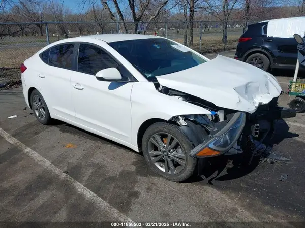 5NPD84LF0JH238100 2018 HYUNDAI ELANTRA - Image 1
