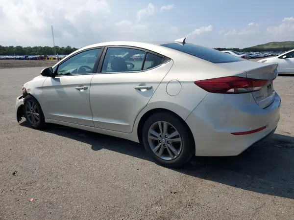 5NPD84LF0JH238629 2018 HYUNDAI ELANTRA - Image 2