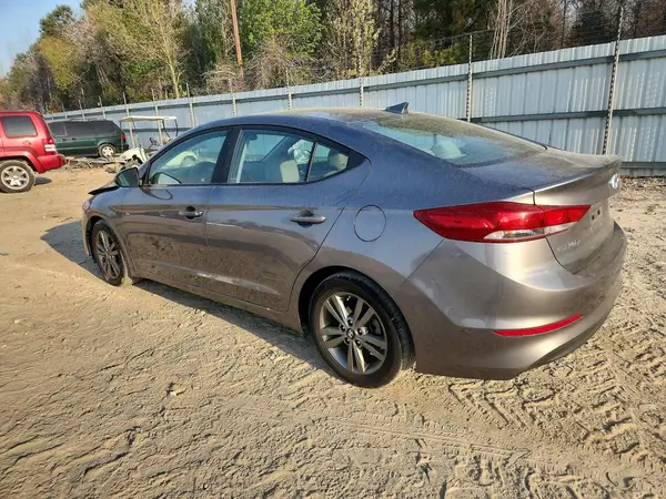 5NPD84LF0JH240638 2018 HYUNDAI ELANTRA - Image 2