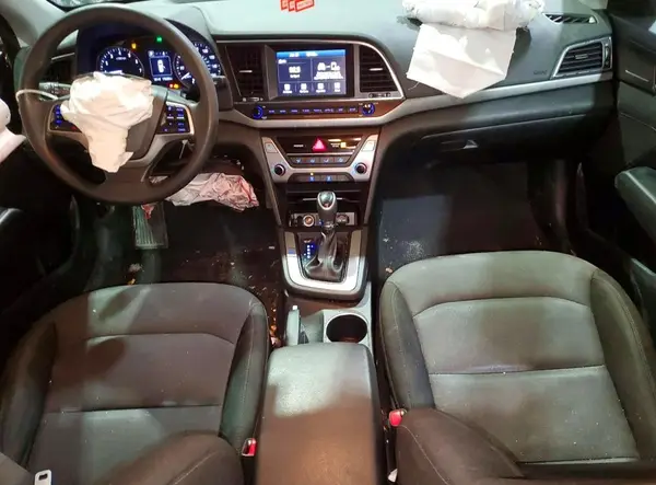 5NPD84LF0JH241109 2018 HYUNDAI ELANTRA - Image 8
