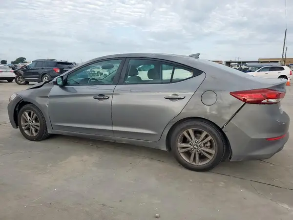 5NPD84LF0JH247606 2018 HYUNDAI ELANTRA - Image 2
