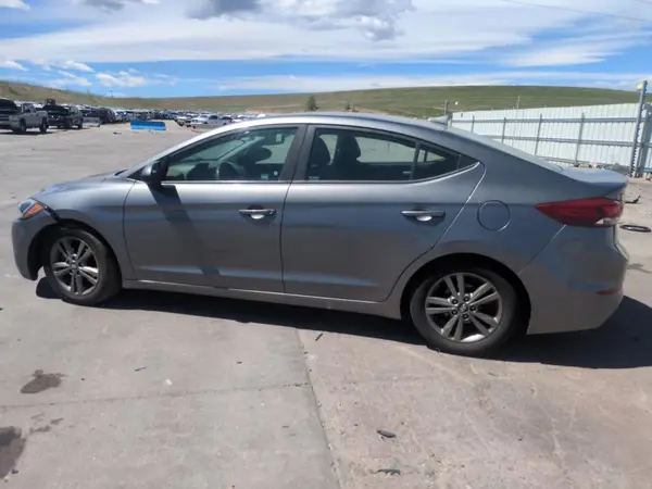 5NPD84LF0JH250764 2018 HYUNDAI ELANTRA - Image 2