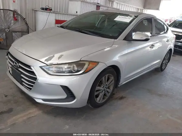 5NPD84LF0JH253728 2018 HYUNDAI ELANTRA - Image 2