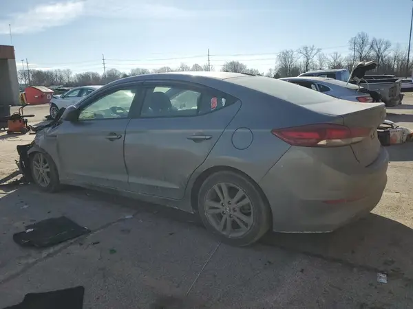 5NPD84LF0JH255186 2018 HYUNDAI ELANTRA - Image 2