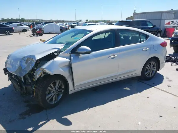 5NPD84LF0JH255799 2018 HYUNDAI ELANTRA - Image 2