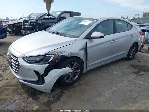 5NPD84LF0JH256497 2018 HYUNDAI ELANTRA - Image 2