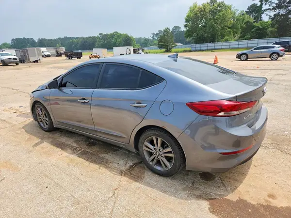 5NPD84LF0JH258749 2018 HYUNDAI ELANTRA - Image 2