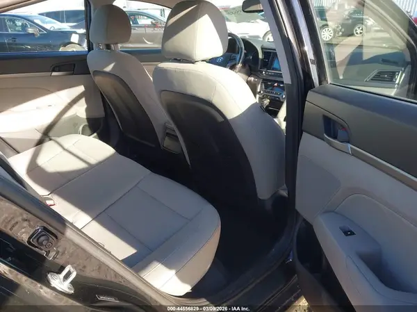 5NPD84LF0JH259321 2018 HYUNDAI ELANTRA - Image 8