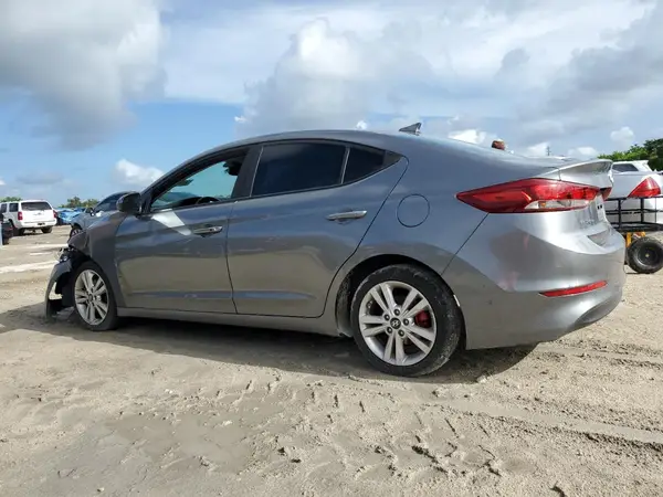 5NPD84LF0JH264051 2018 HYUNDAI ELANTRA - Image 2