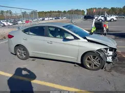 5NPD84LF0JH265684 2018 HYUNDAI ELANTRA