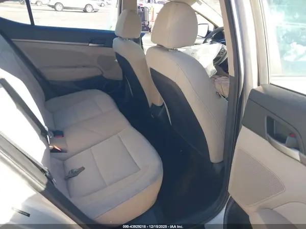 5NPD84LF0JH265684 2018 HYUNDAI ELANTRA - Image 8