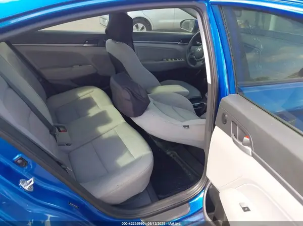 5NPD84LF0JH266883 2018 HYUNDAI ELANTRA - Image 8