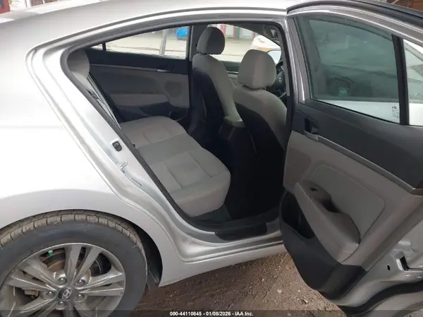 5NPD84LF0JH267791 2018 HYUNDAI ELANTRA - Image 8